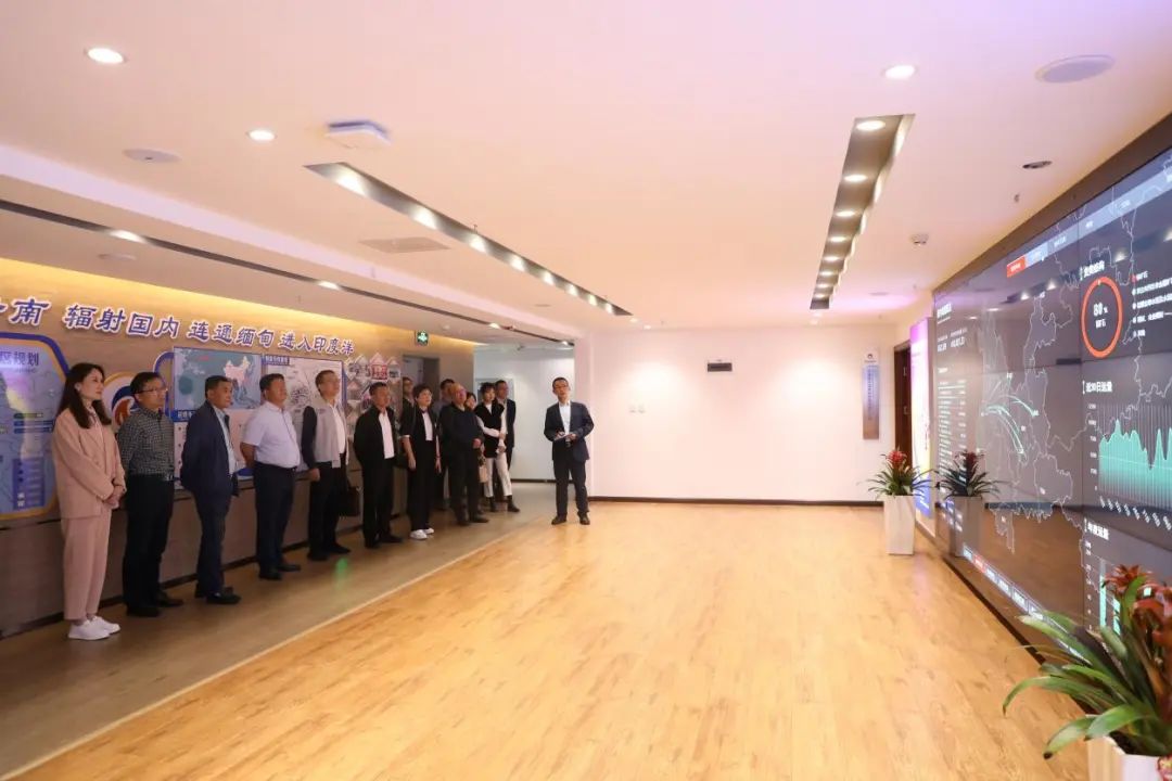 景洪市委常委、市委辦公室主任巖莊尖一行蒞臨瑞和錦程考察調(diào)研