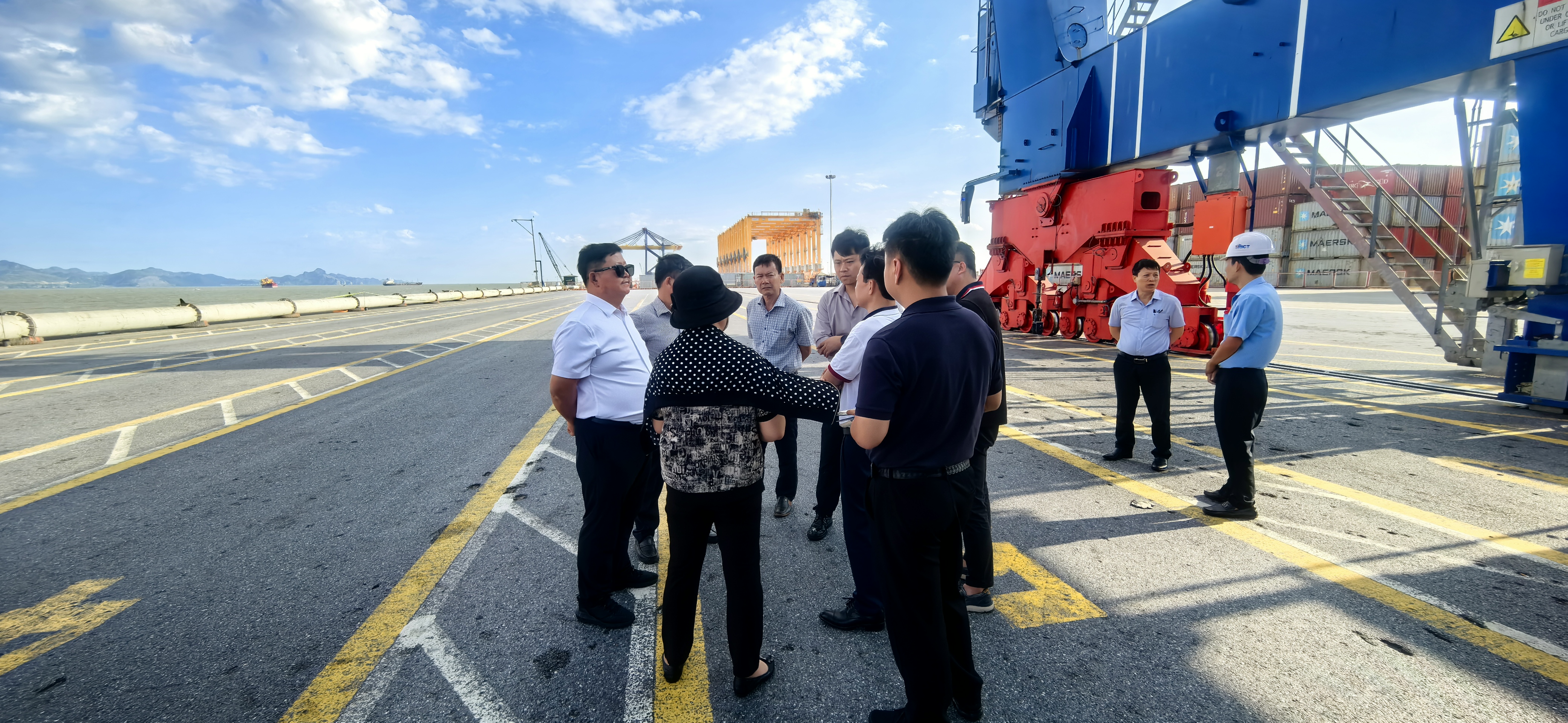 董事長段治葵帶隊(duì)考察中越跨境物流樞紐建設(shè)等項(xiàng)目